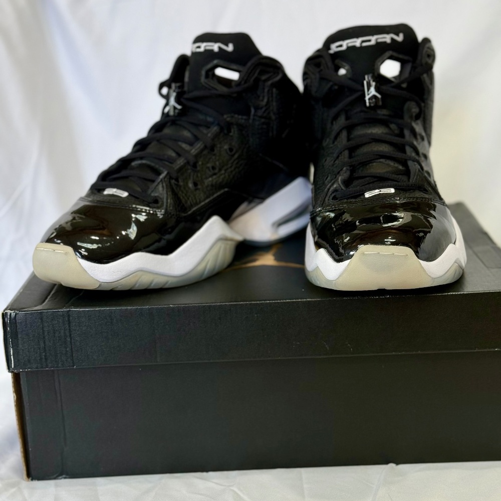 CLEAN - RARE COLORWAY - Jordan B’Loyal ‘Black’ 2020 - CW7031-001